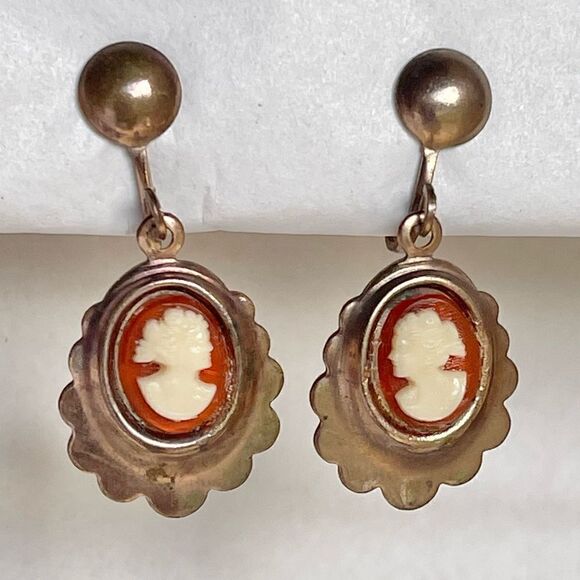 Vintage Celluloid Cameo Screw Back Copper Alloy Earrings - Picture 4 of 16